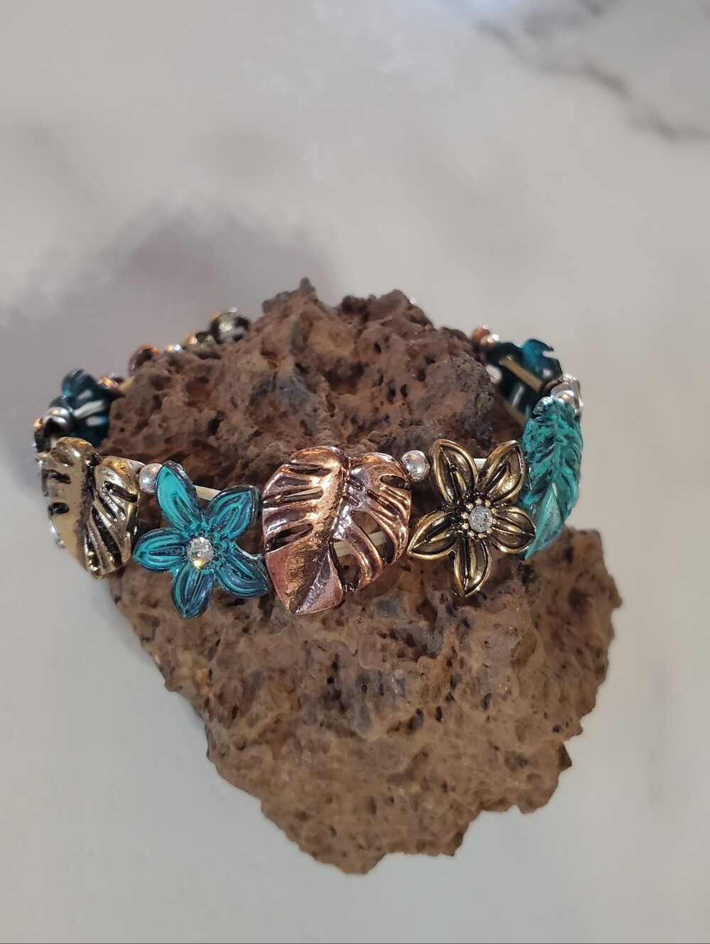 Tropical Leaf and Flower Stretch Bracelet in Teal and Mixed Metal
